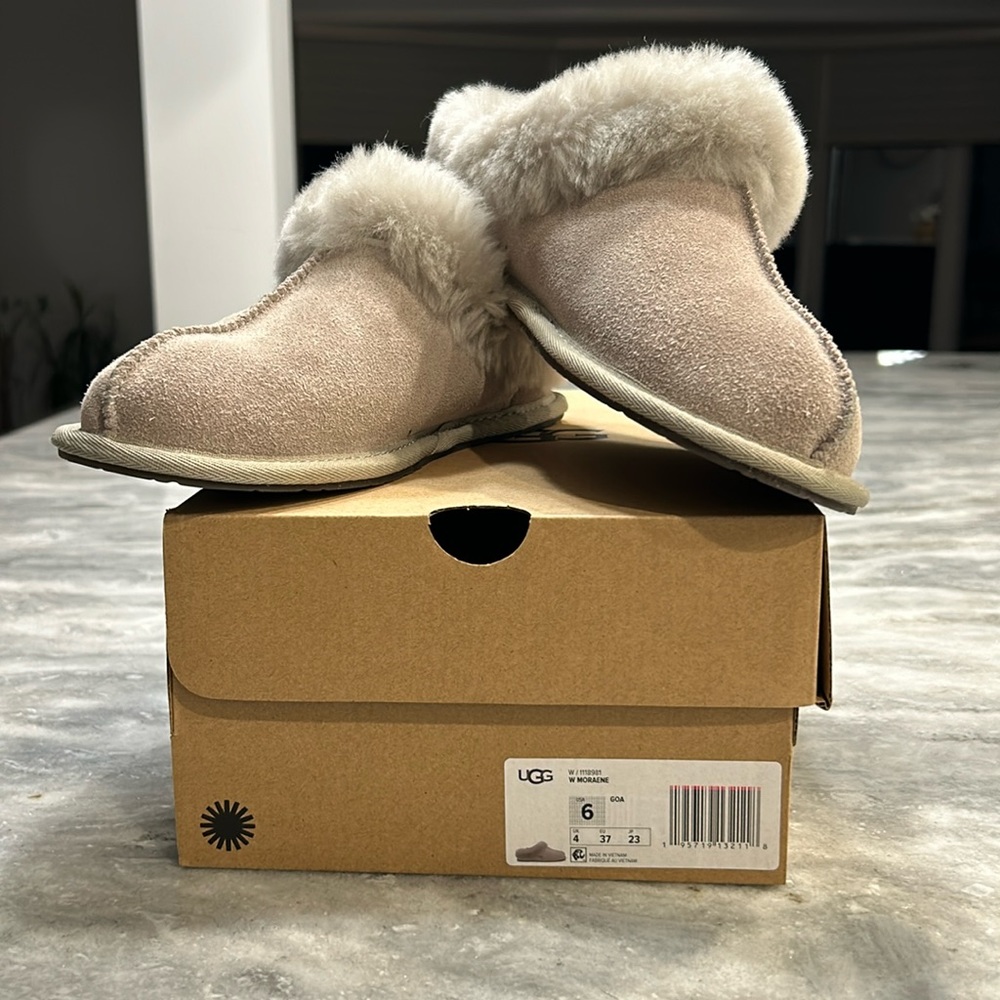 UGG Gray Moraene Slipper NEW